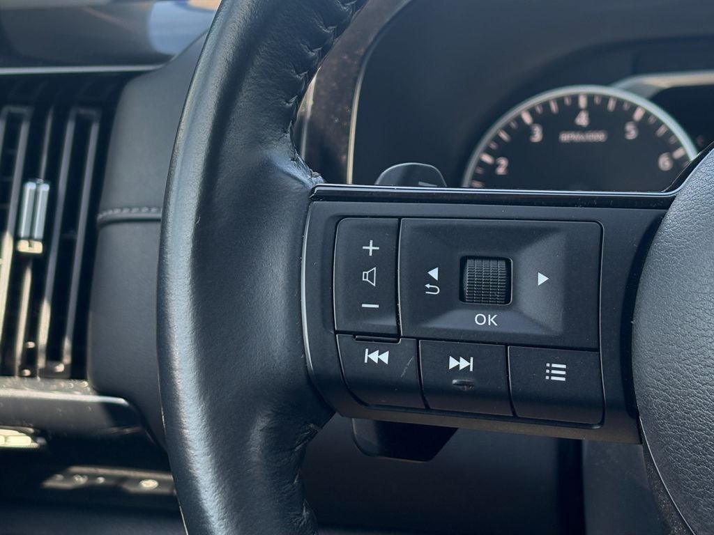 2022 Nissan Pathfinder SV 4WD