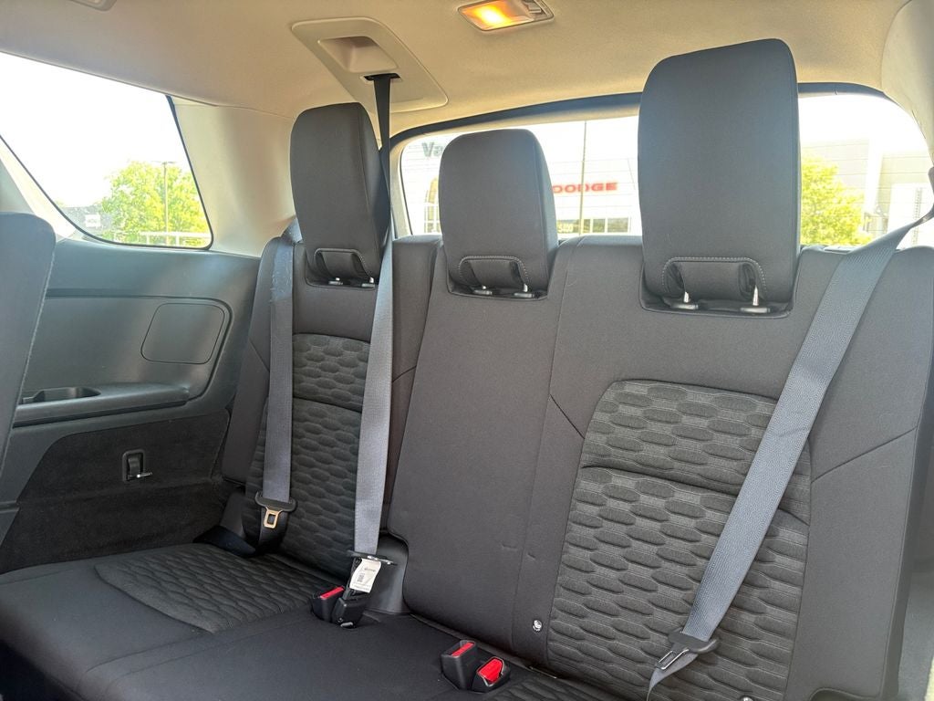 2022 Nissan Pathfinder SV 4WD