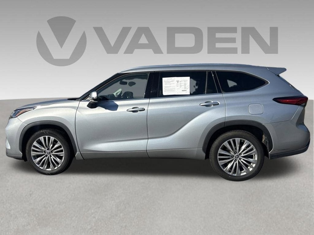 2023 Toyota Highlander Platinum