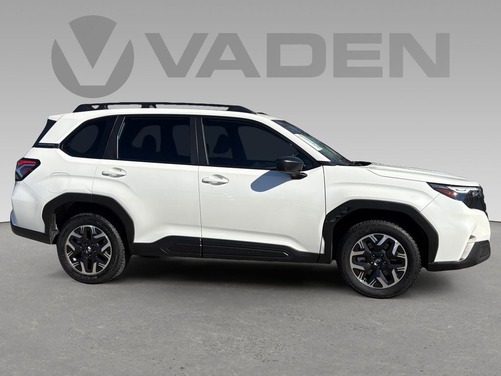 2025 Subaru Forester Base