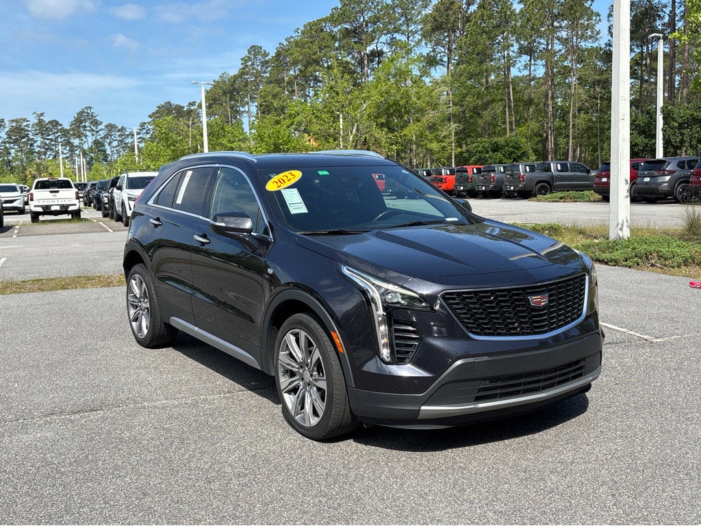 2023 Cadillac XT4 FWD Premium Luxury