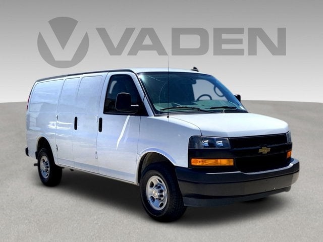 2022 Chevrolet Express Cargo Van RWD 2500 135&quot;