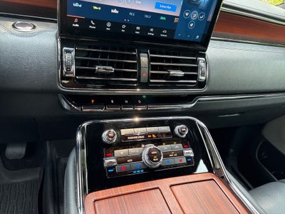 2022 Lincoln Navigator L Reserve