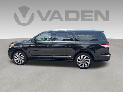 2022 Lincoln Navigator L Reserve