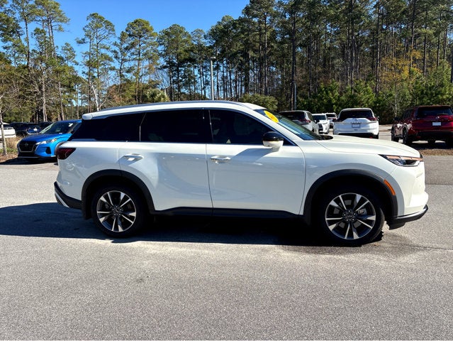 2024 INFINITI QX60 LUXE