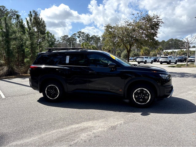 2025 Nissan Pathfinder Rock Creek