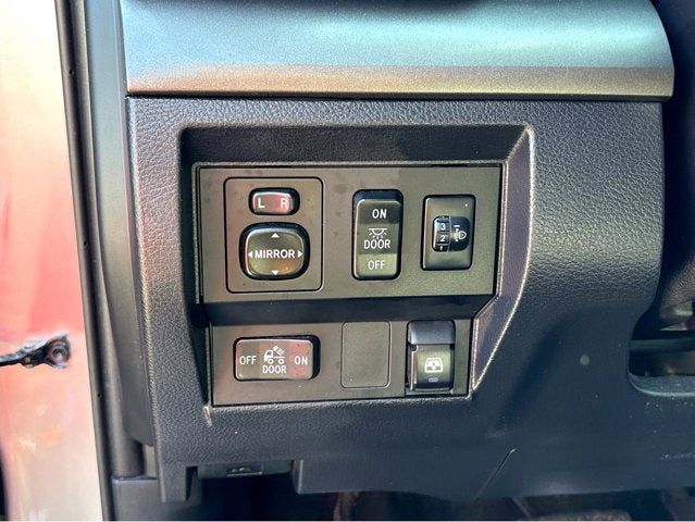 2017 Toyota Tundra 2WD SR5