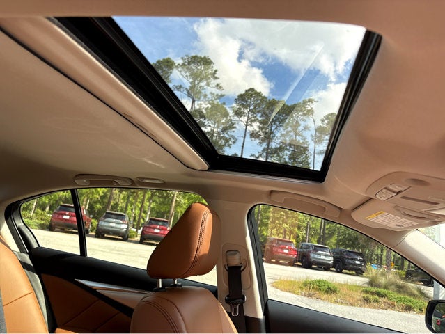 2023 INFINITI Q50 LUXE