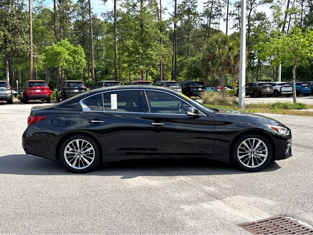 2023 INFINITI Q50 LUXE