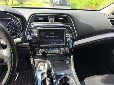 2023 Nissan Maxima SV