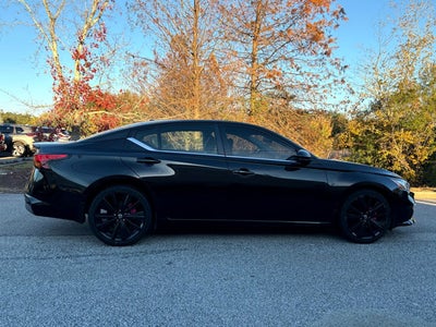 2022 Nissan Altima 2.5 SR