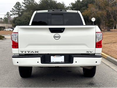 2023 Nissan Titan SV