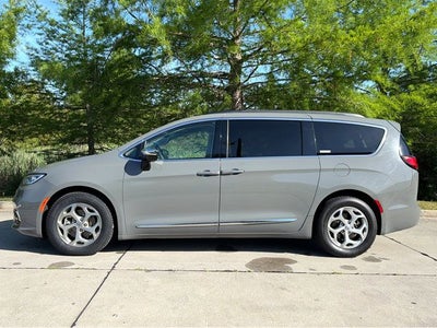 2023 Chrysler Pacifica Limited