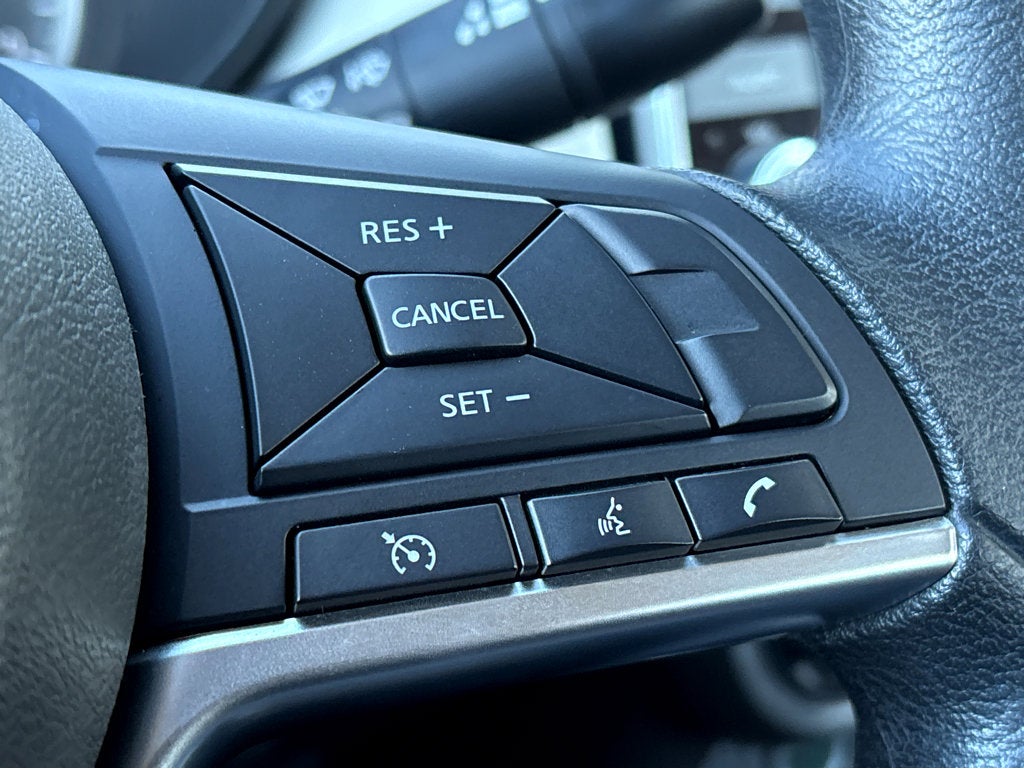 2022 Nissan Versa SV