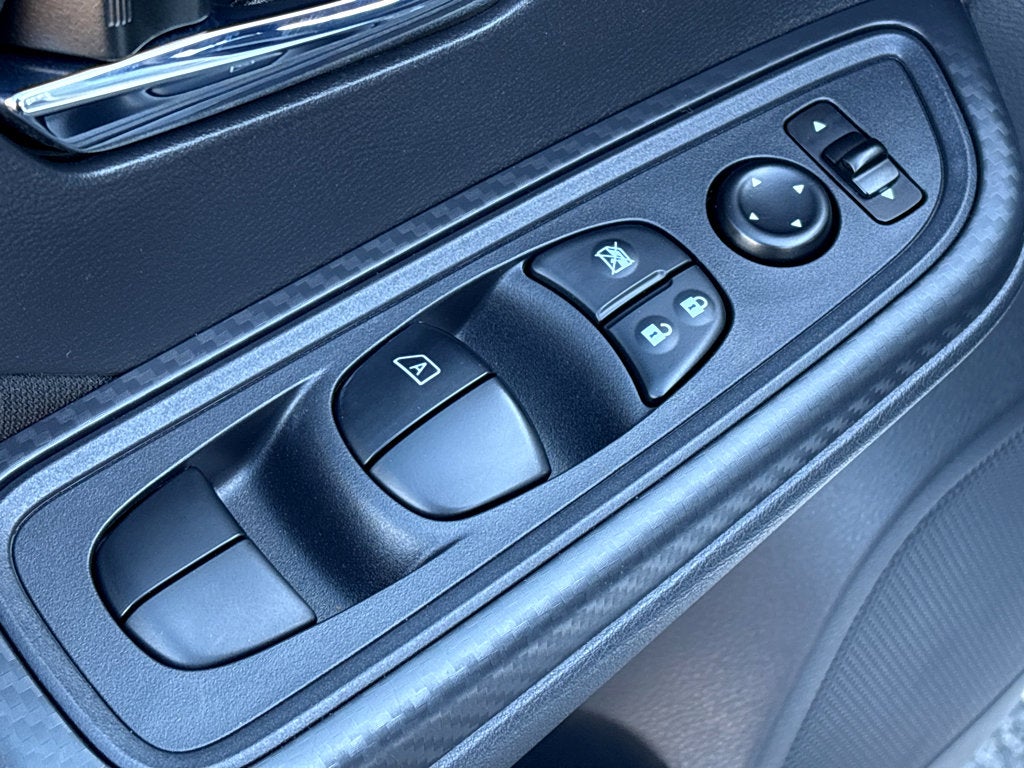 2022 Nissan Versa SV