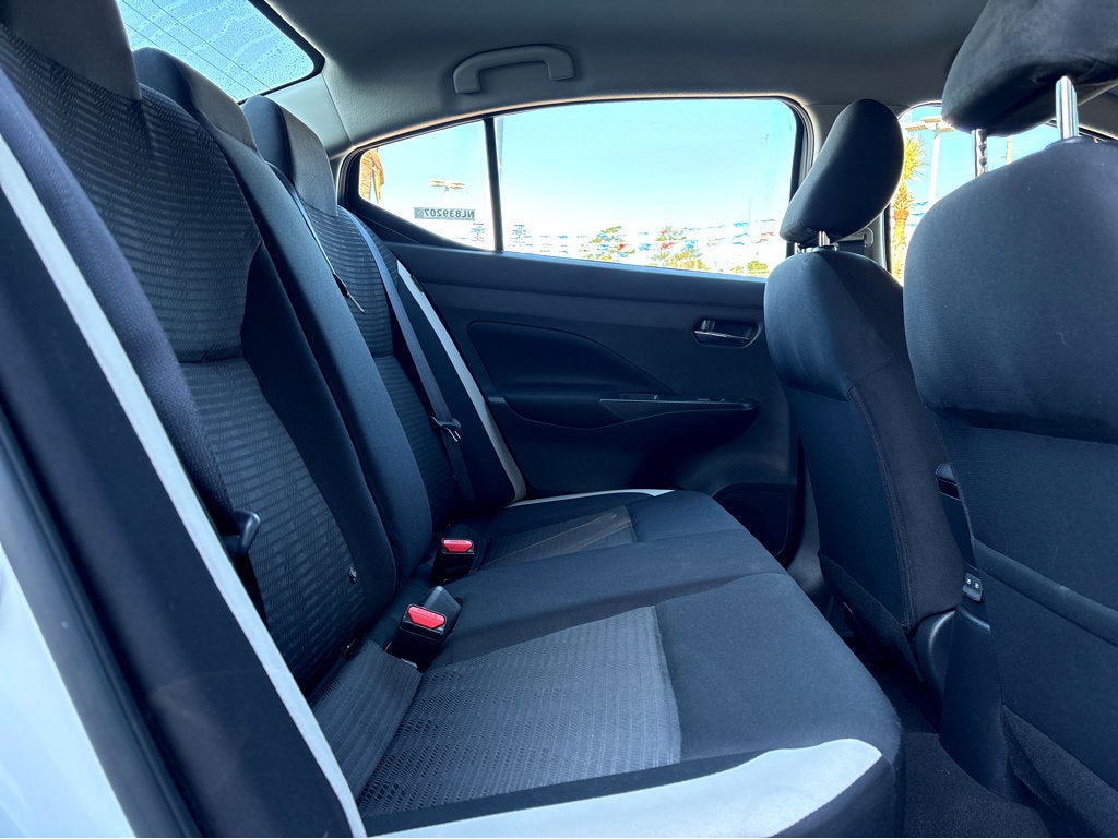 2022 Nissan Versa SV