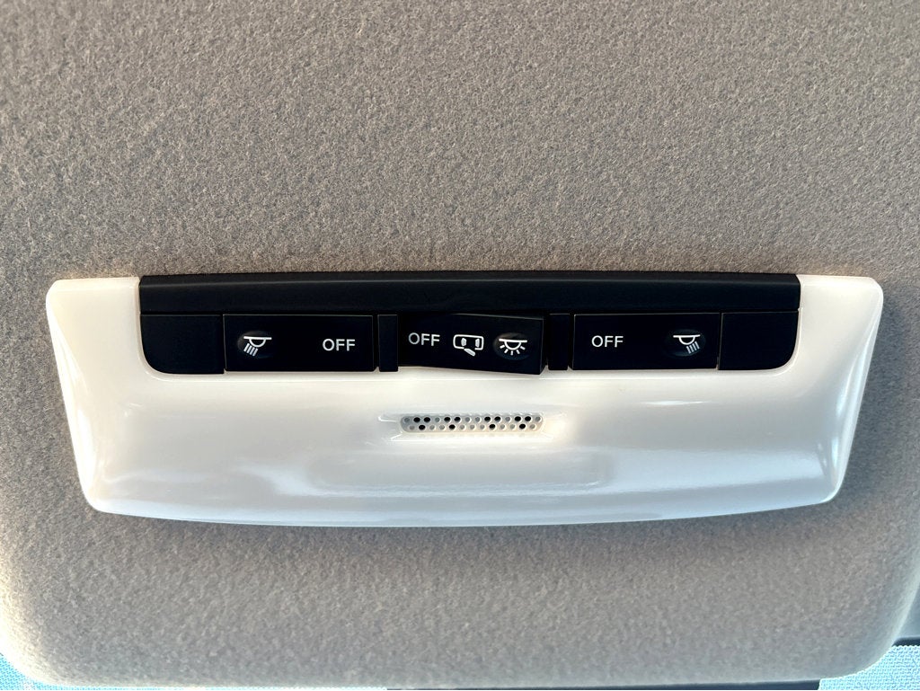 2022 Nissan Versa SV