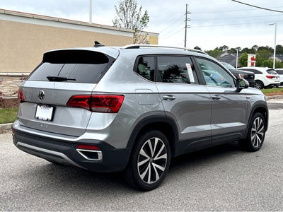 2024 Volkswagen Taos SE
