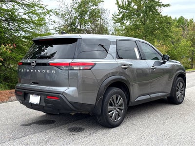2024 Nissan Pathfinder S
