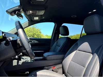 2025 Chevrolet Traverse FWD LT