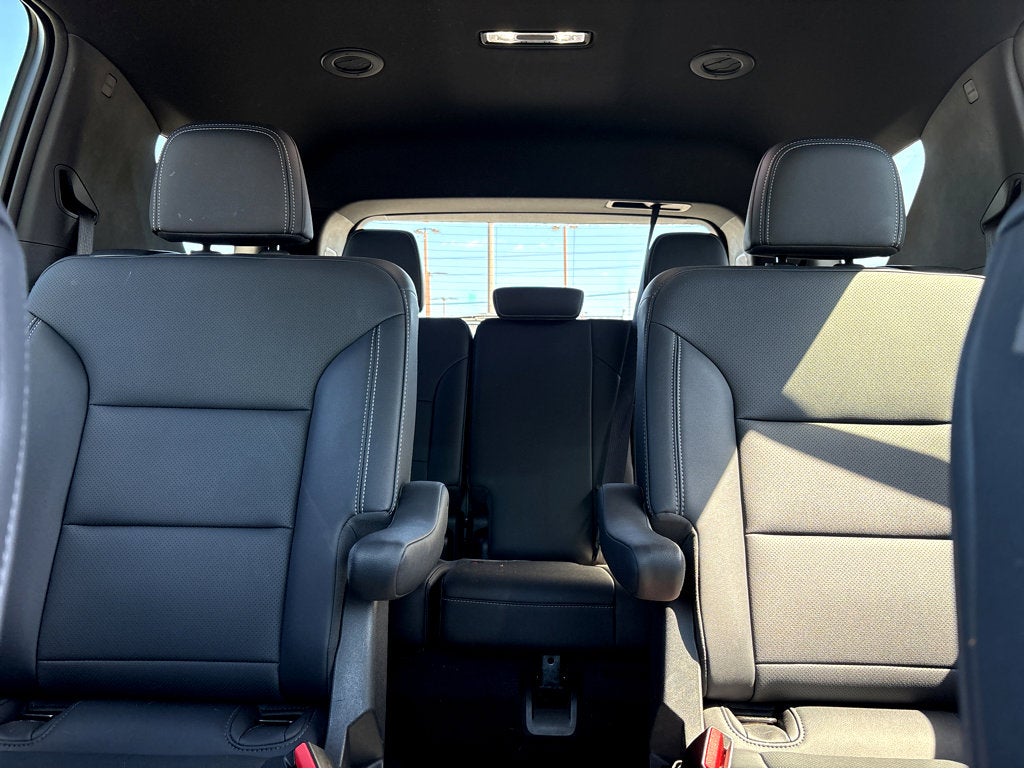 2025 Chevrolet Traverse FWD LT