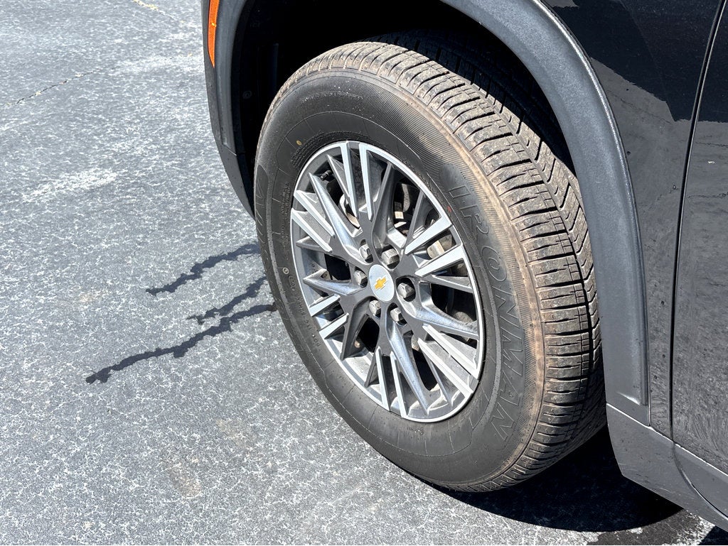 2025 Chevrolet Traverse FWD LT