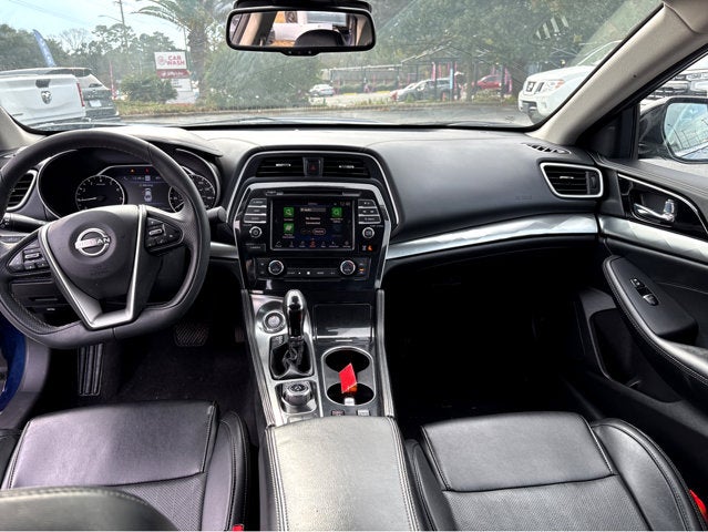 2023 Nissan Maxima SV