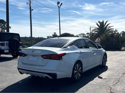 2021 Nissan Altima 2.5 SV
