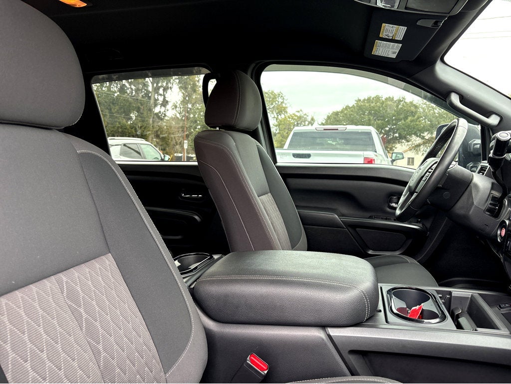 2024 Nissan Titan SV