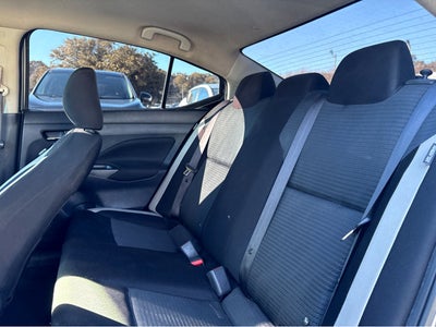 2022 Nissan Versa SV