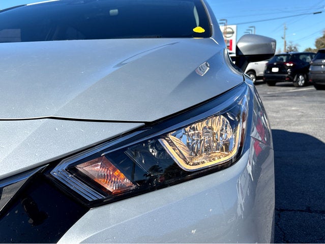 2022 Nissan Versa SV