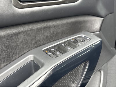2025 Nissan Pathfinder S