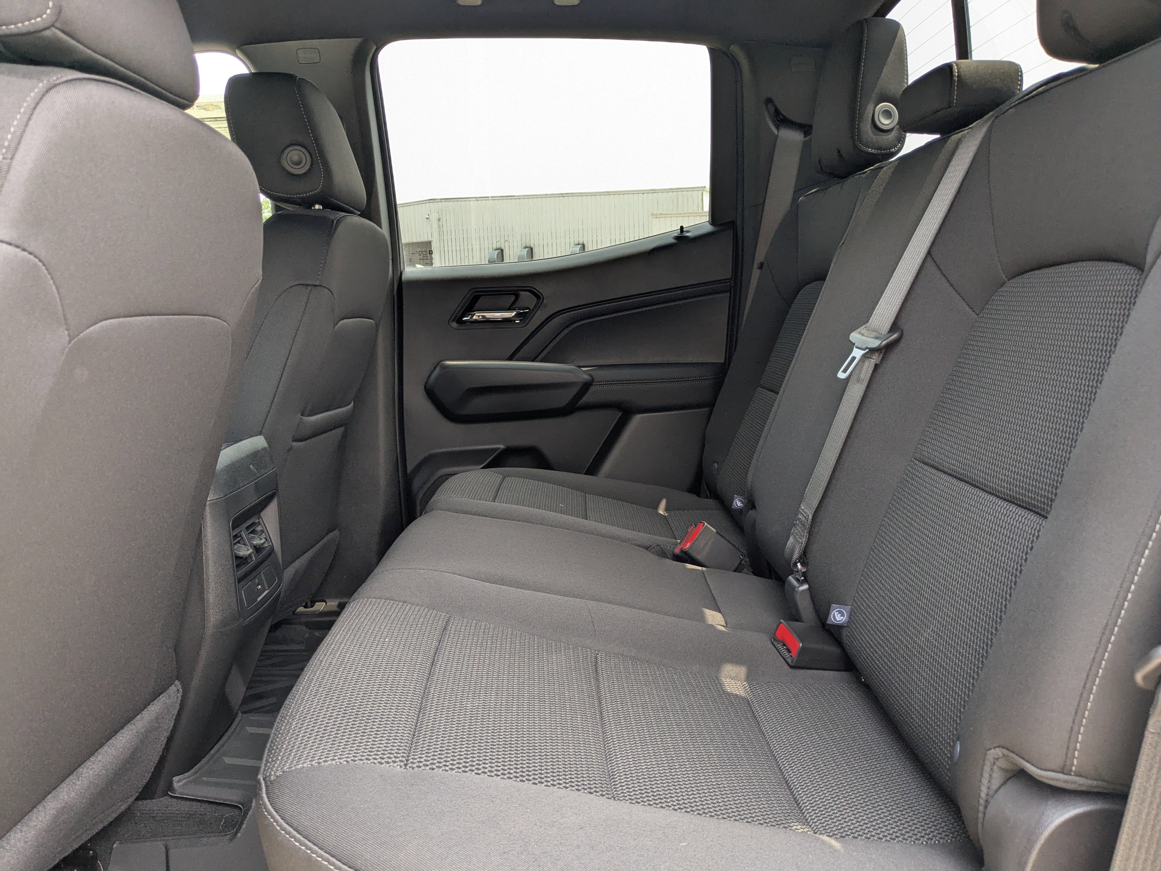 2024 Chevrolet Colorado 2WD LT