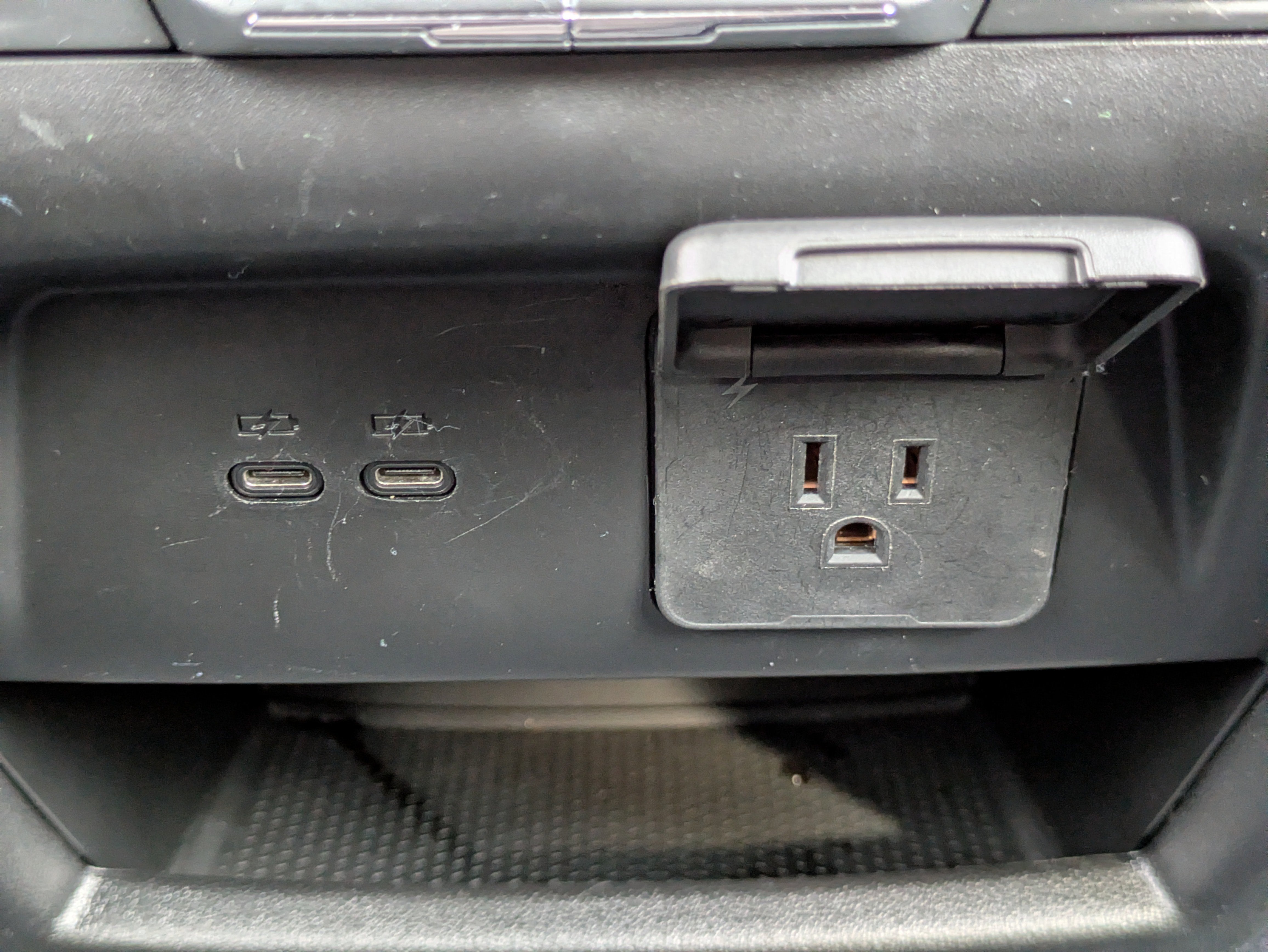 2024 Chevrolet Traverse FWD LT