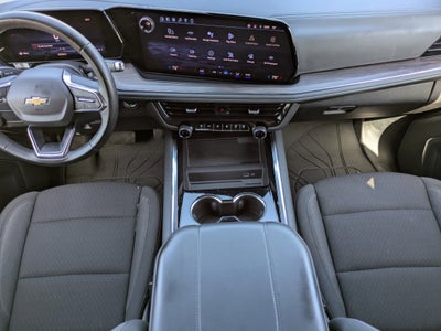 2025 Chevrolet Suburban LS