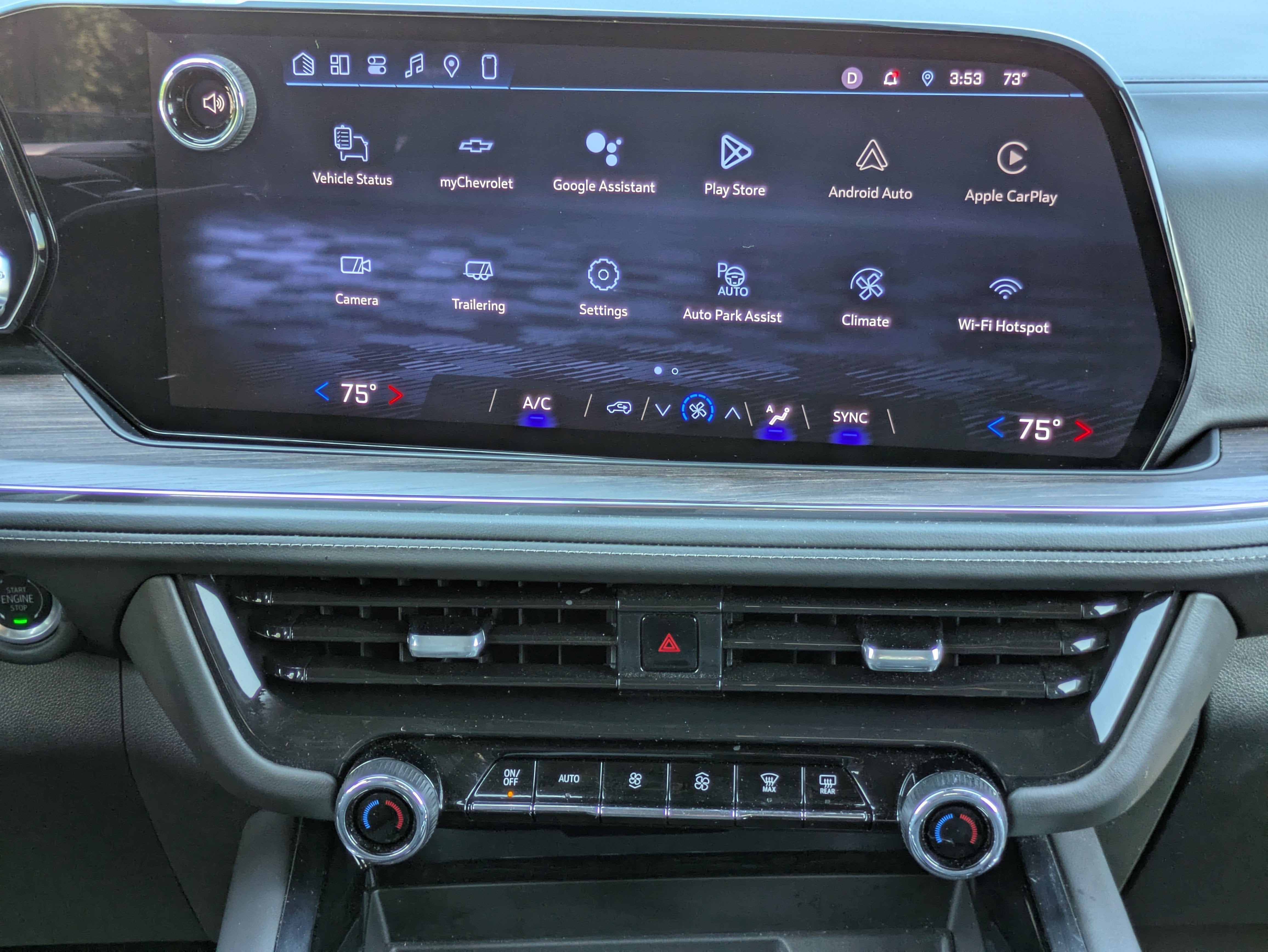 2025 Chevrolet Suburban LS