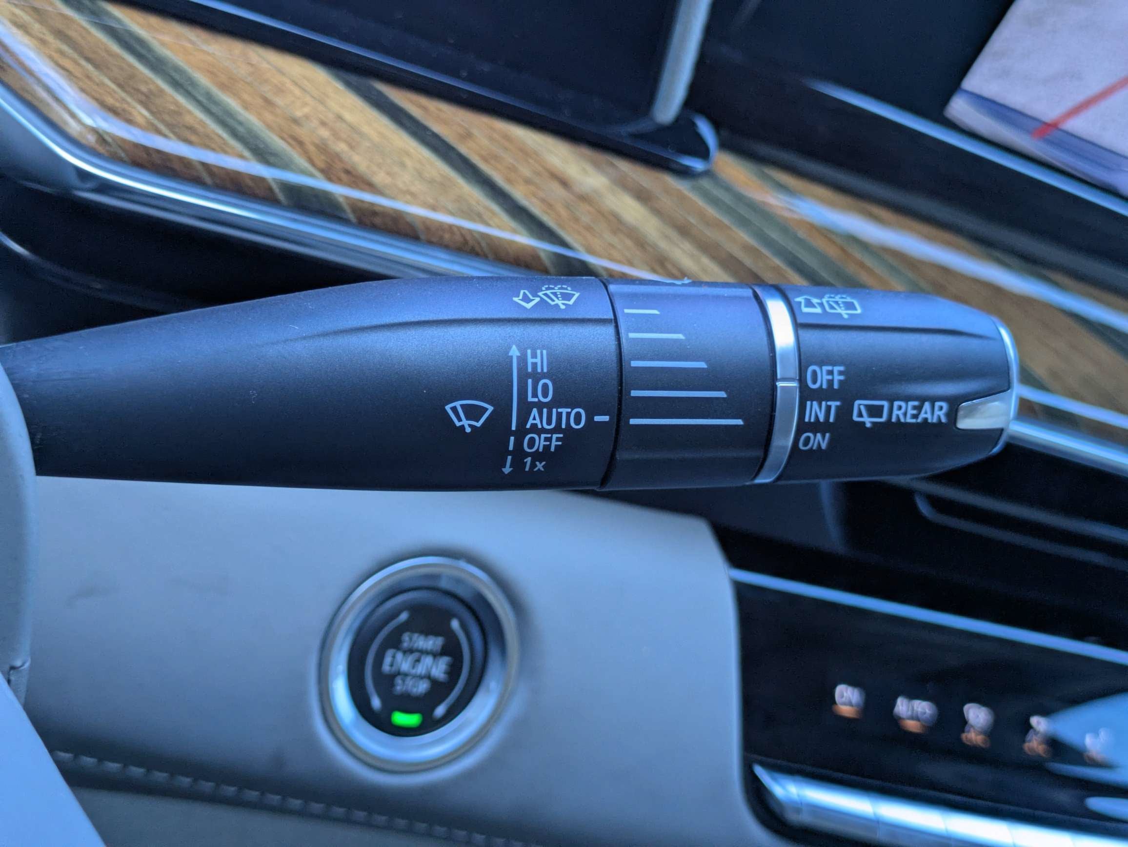 2023 Cadillac Escalade ESV 4WD Sport Platinum