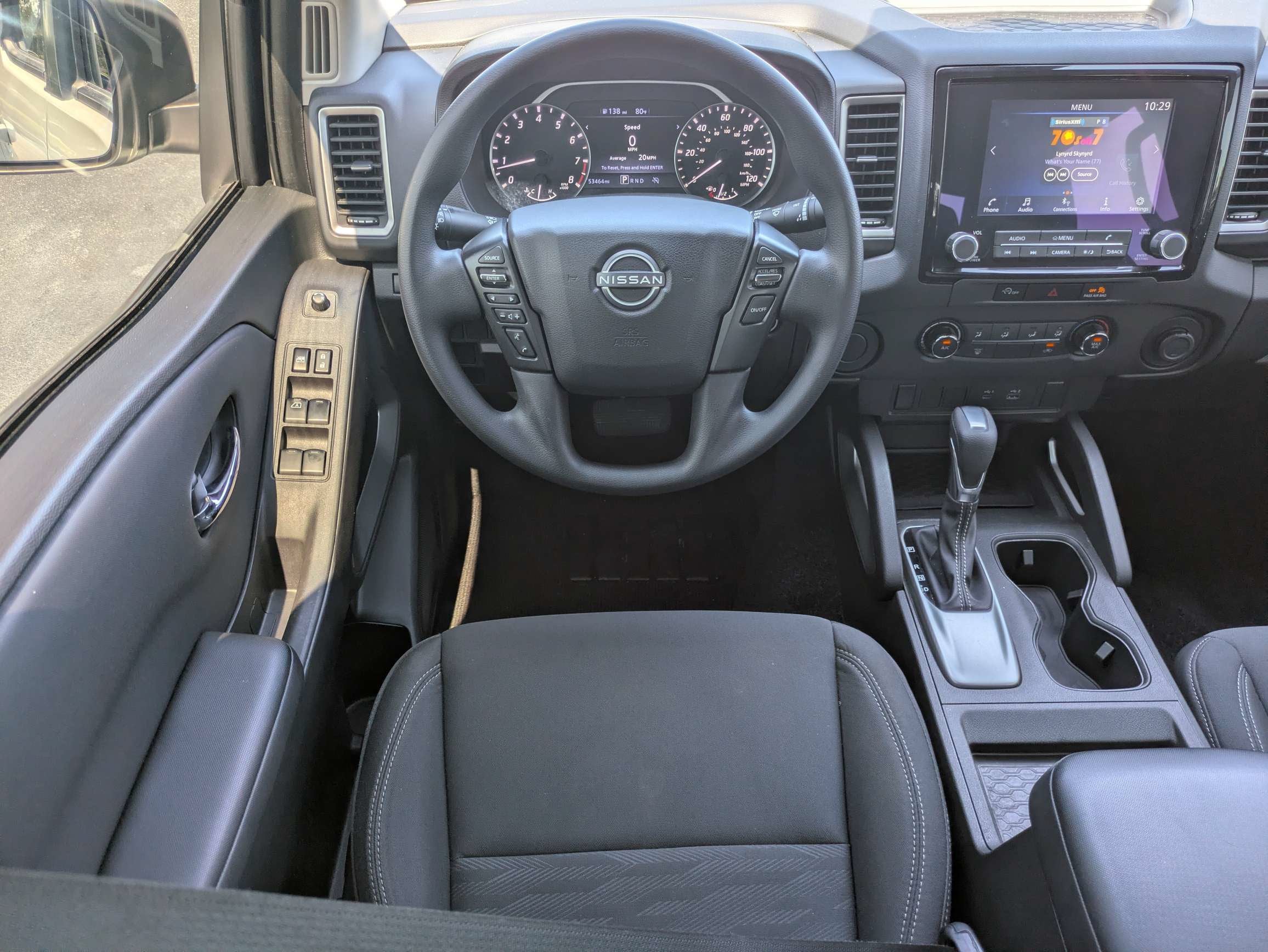 2024 Nissan Frontier SV