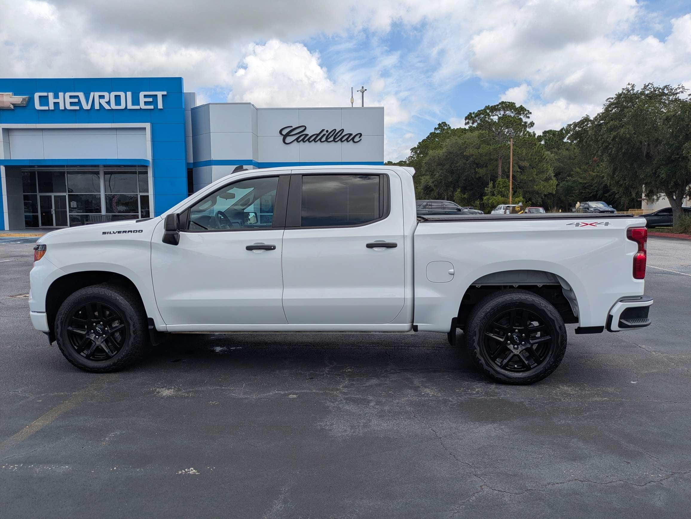 2023 Chevrolet Silverado 1500 Custom