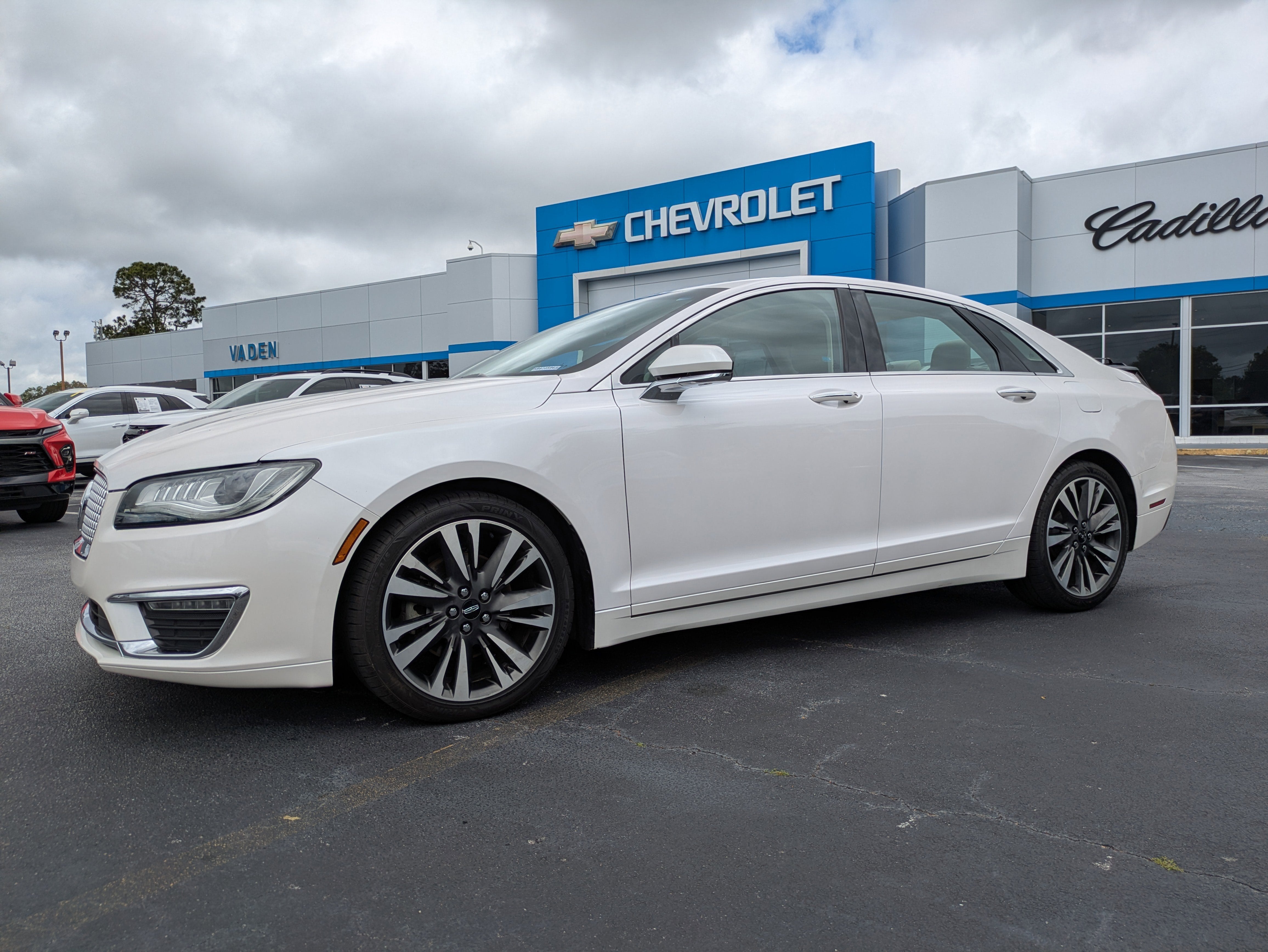 2017 Lincoln MKZ Select