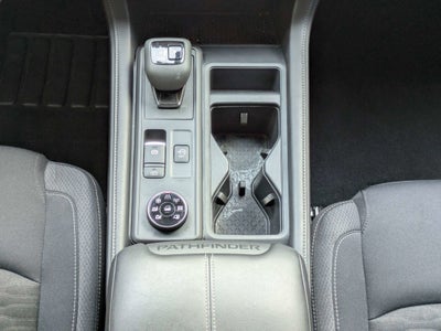 2024 Nissan Pathfinder S