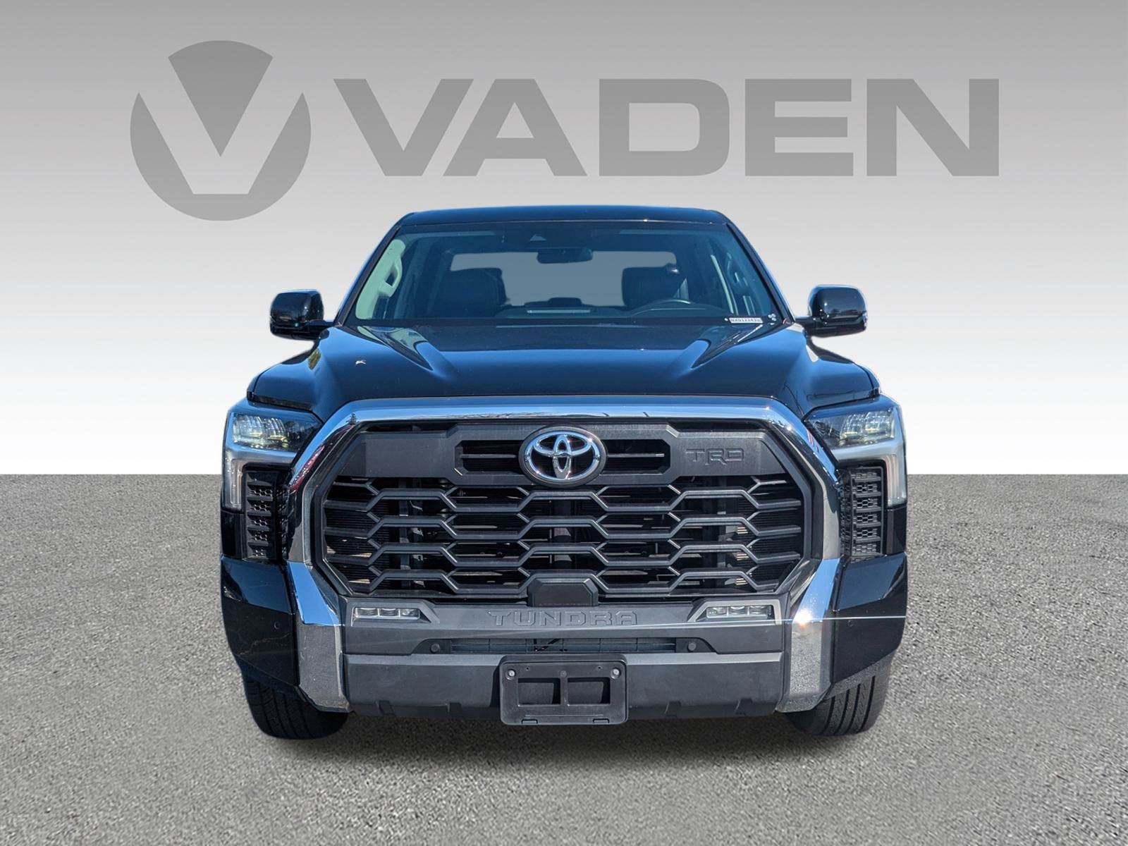 2022 Toyota Tundra 2WD SR5