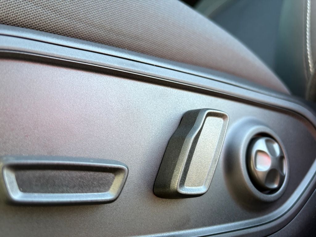 2026 Jeep Grand Cherokee GRAND CHEROKEE LAREDO 4X2