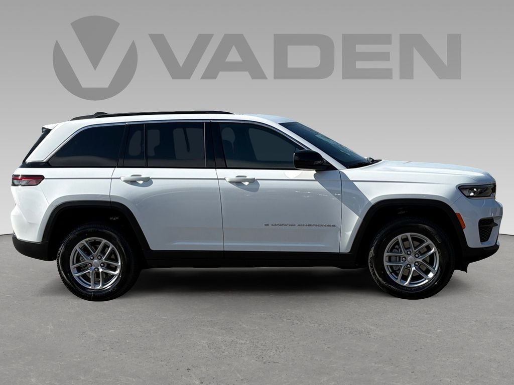 2026 Jeep Grand Cherokee GRAND CHEROKEE LAREDO 4X2