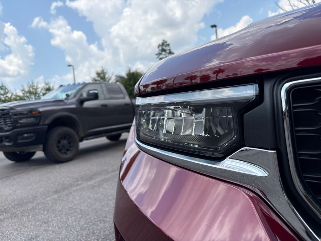 2025 Jeep Grand Cherokee GRAND CHEROKEE LAREDO X 4X2