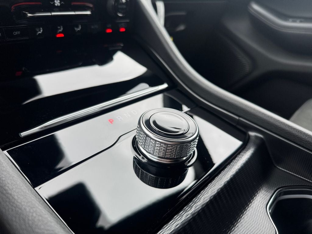 2025 Jeep Grand Cherokee GRAND CHEROKEE ALTITUDE 4X2