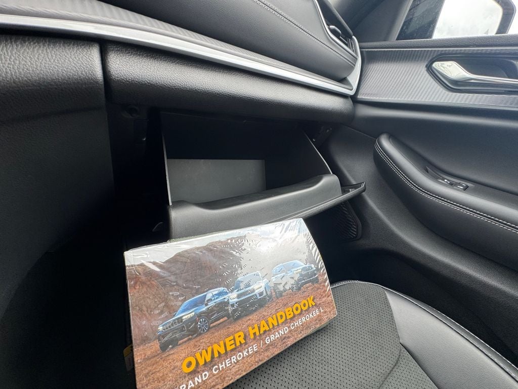 2025 Jeep Grand Cherokee GRAND CHEROKEE ALTITUDE 4X2