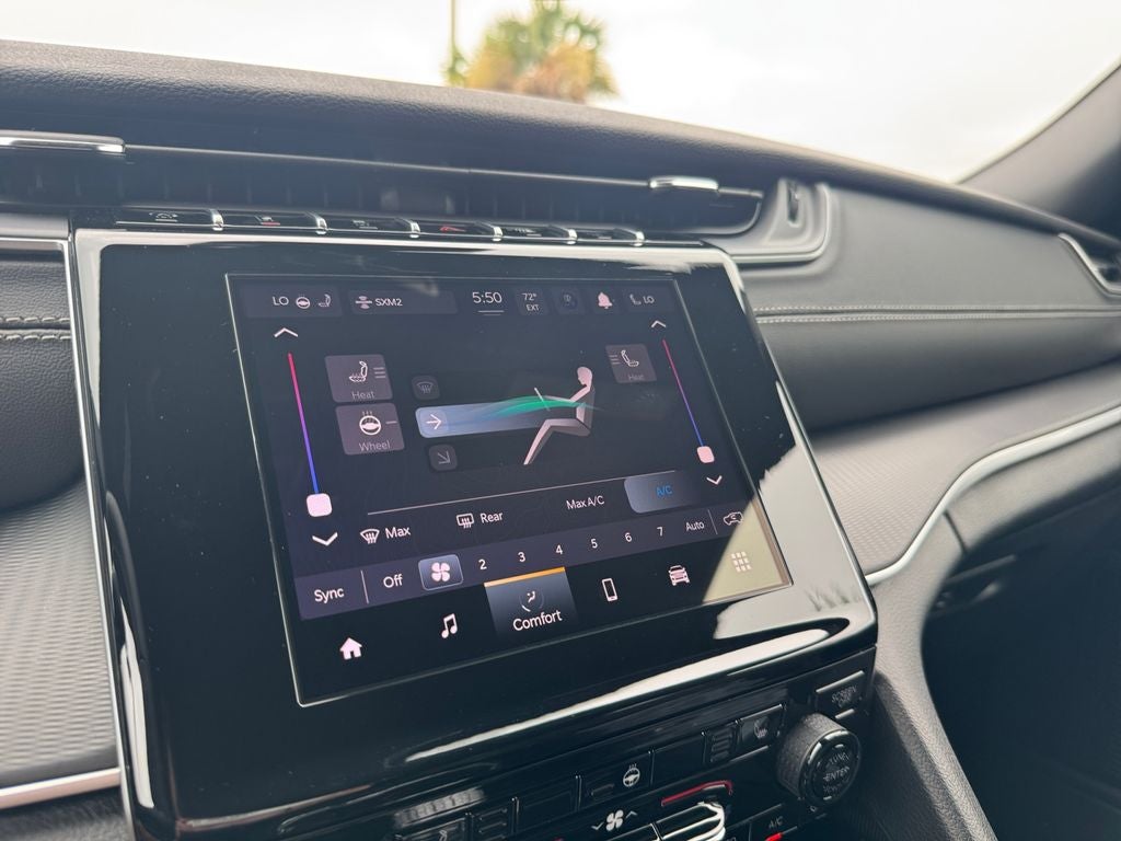 2025 Jeep Grand Cherokee GRAND CHEROKEE LAREDO X 4X2