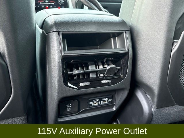 2026 Jeep Grand Cherokee GRAND CHEROKEE LAREDO X 4X2
