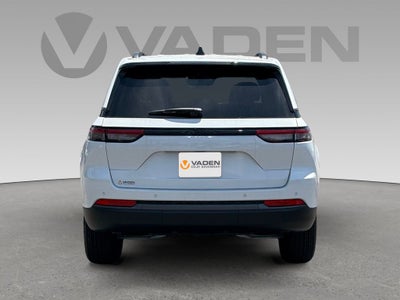 2026 Jeep Grand Cherokee GRAND CHEROKEE LAREDO ALTITUDE 4X2